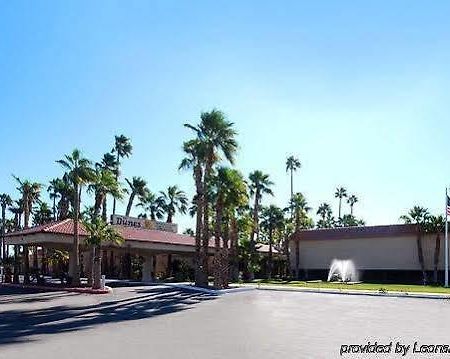 Ramada By Wyndham Yuma Motel Exterior photo