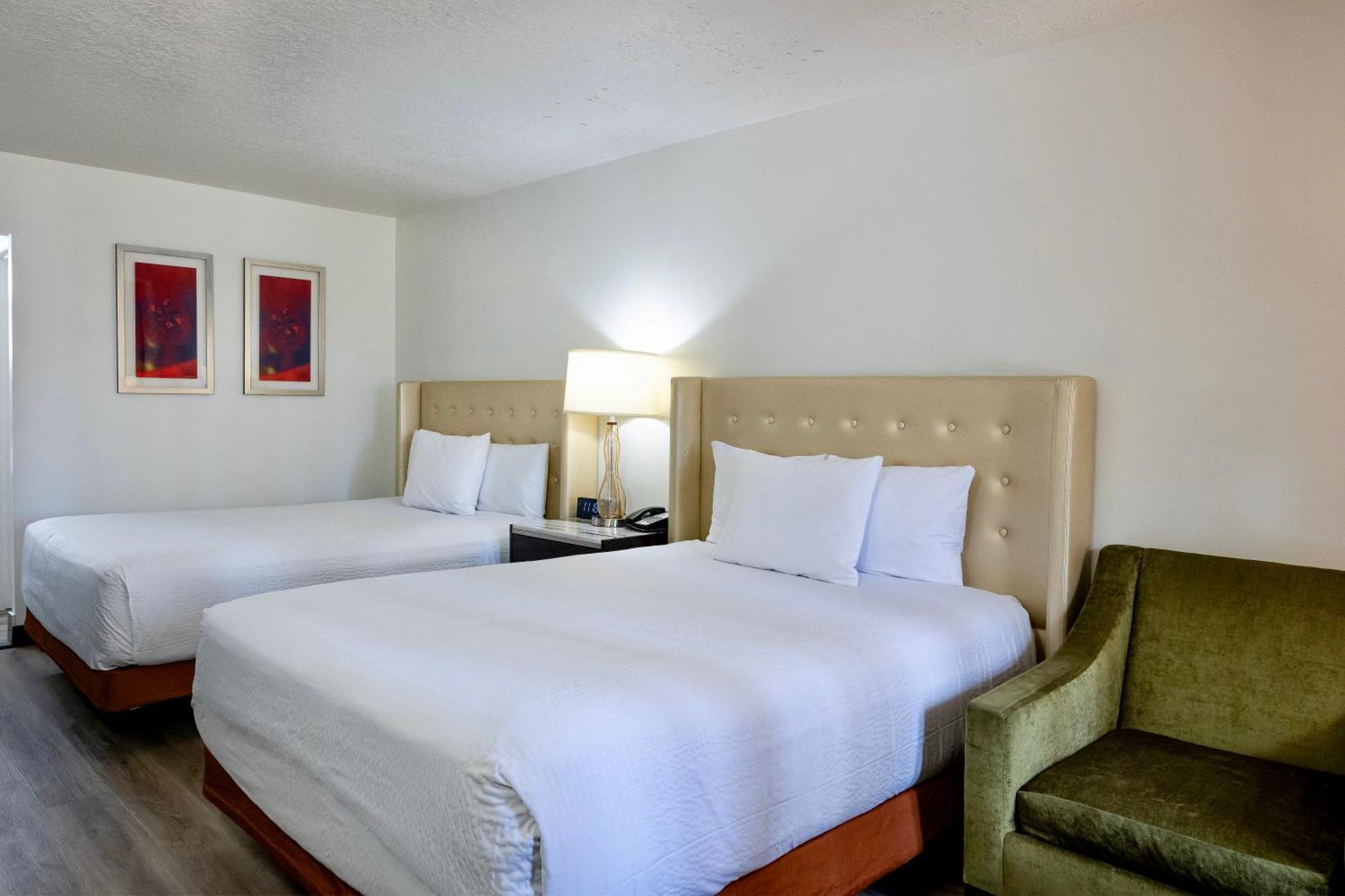 Ramada By Wyndham Yuma Motel Exterior photo