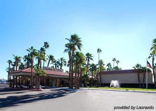 Ramada By Wyndham Yuma Motel Exterior photo